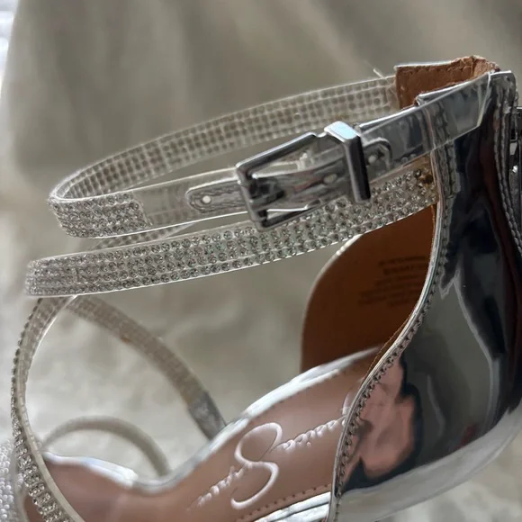NWOT Jessica Simpson Silver/Crystal Waylane Sandal, Size 8.5 - Picture 7 of 15